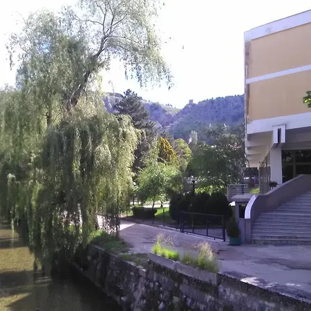 Hotel Dinara